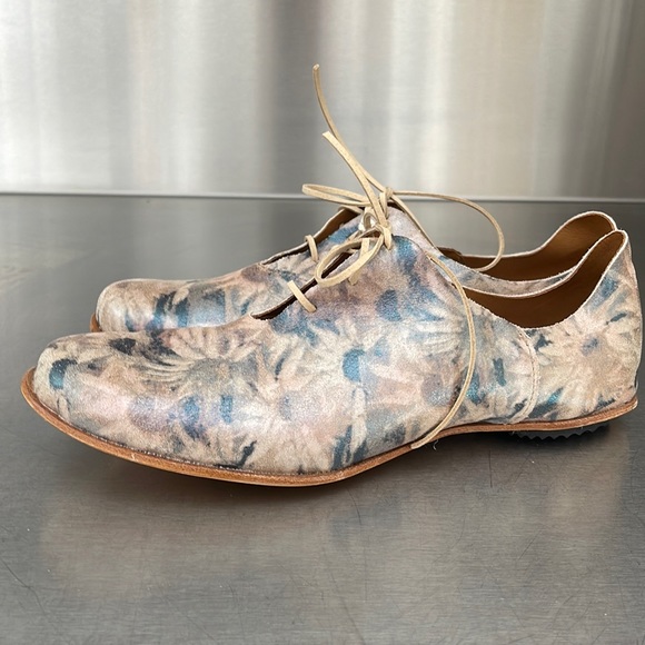 Camouflage Lace-Up Women's Shoes - Picture 3 of 9